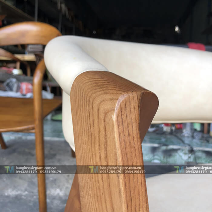 ghe-cafe-go-dep-cao-cap