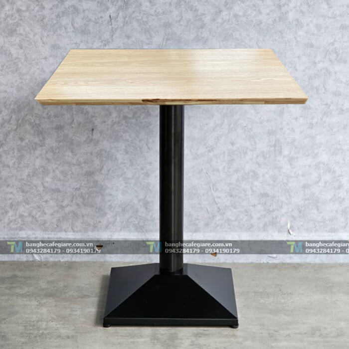 ban-cafe-chan-tru-sat