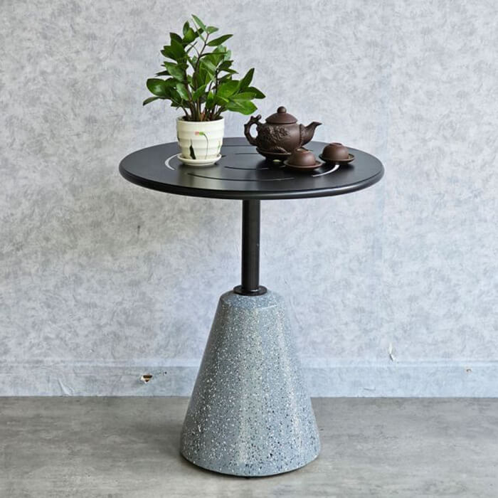 ban-cafe-chan-tru-be-tong