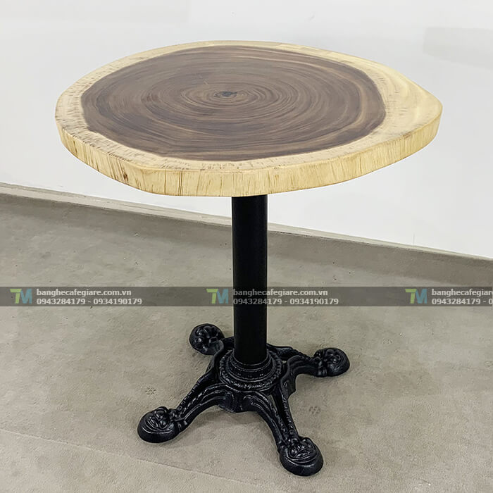 ban-cafe-mat-go-me-tay