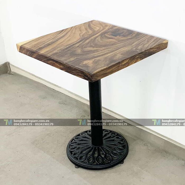 ban-cafe-mat-go-me-tay