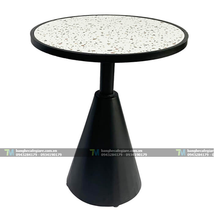 ban-ghe-cafe-sat-ngoai-troi