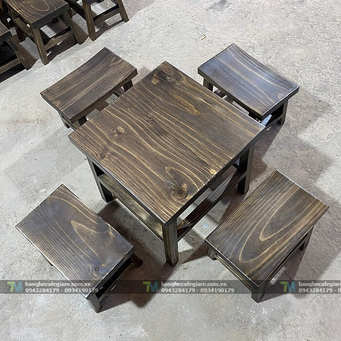 ban-ghe-cafe-go-thong-vintage