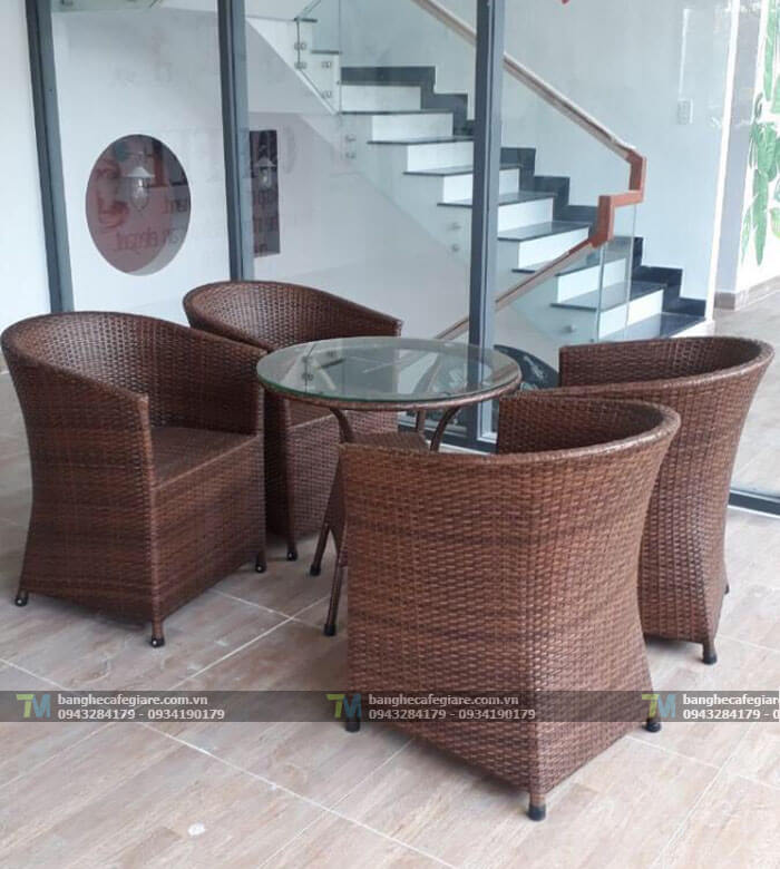 ban-ghe-cafe-may-nhua