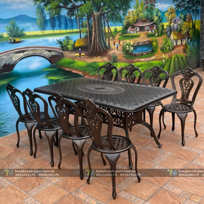 ban-ghe-cafe-ngoai-troi-nhom-duc