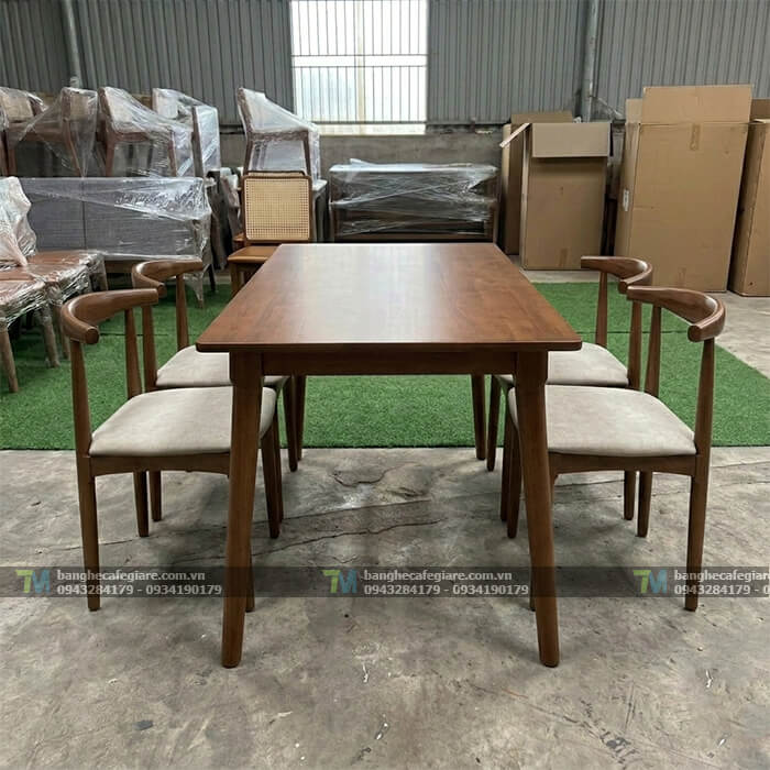 ban-ghe-nha-hang-decor-bull
