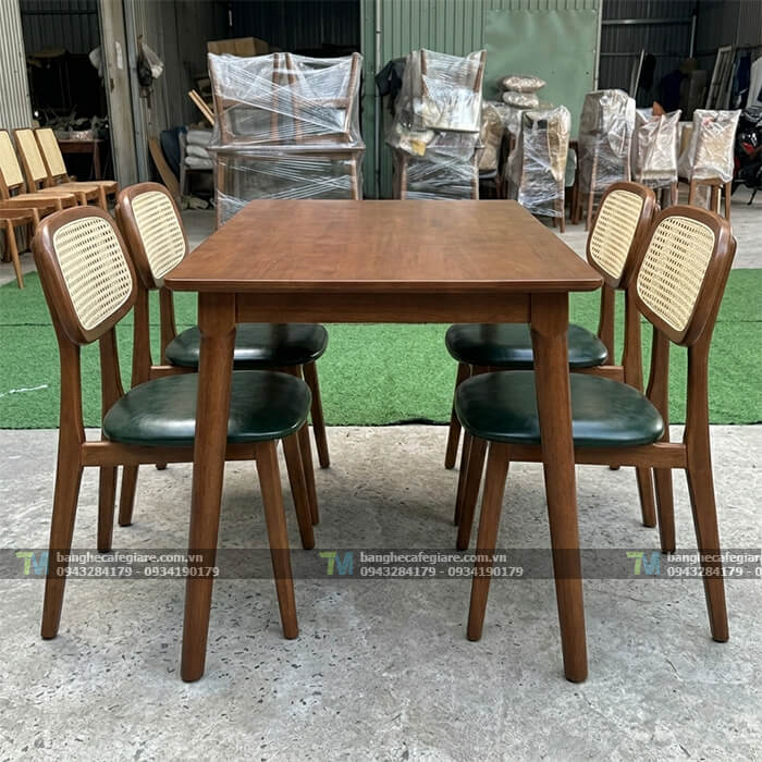 ban-ghe-nha-hang-dep-gia-re