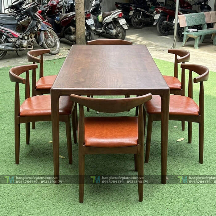 ban-ghe-go-nha-hang-bull