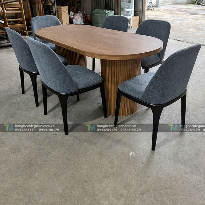 ban-ghe-go-nha-hang-decor