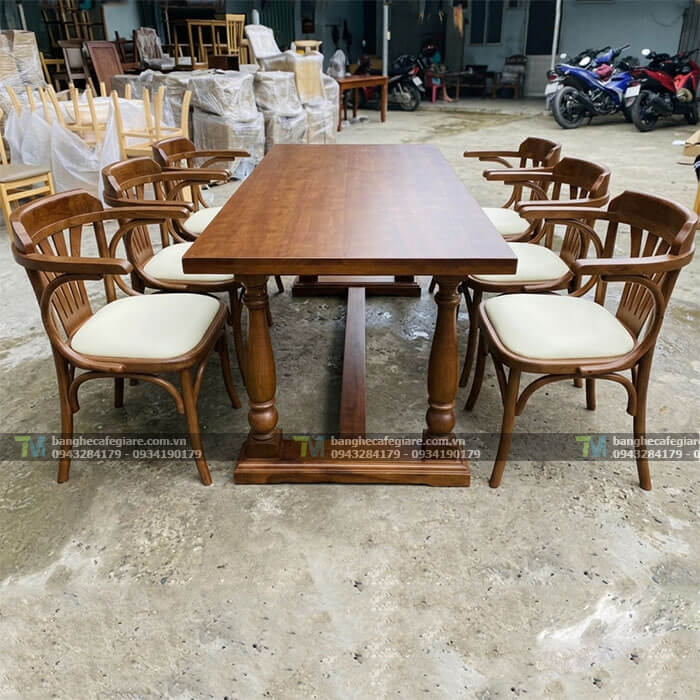 ban-ghe-nha-hang-phong-vip