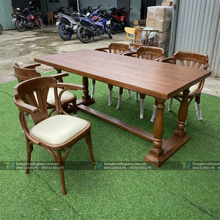 ban-ghe-go-nha-hang-decor-master-thonet