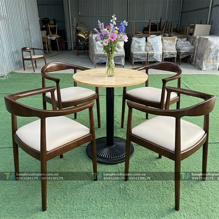 ban-ghe-quan-cafe-go