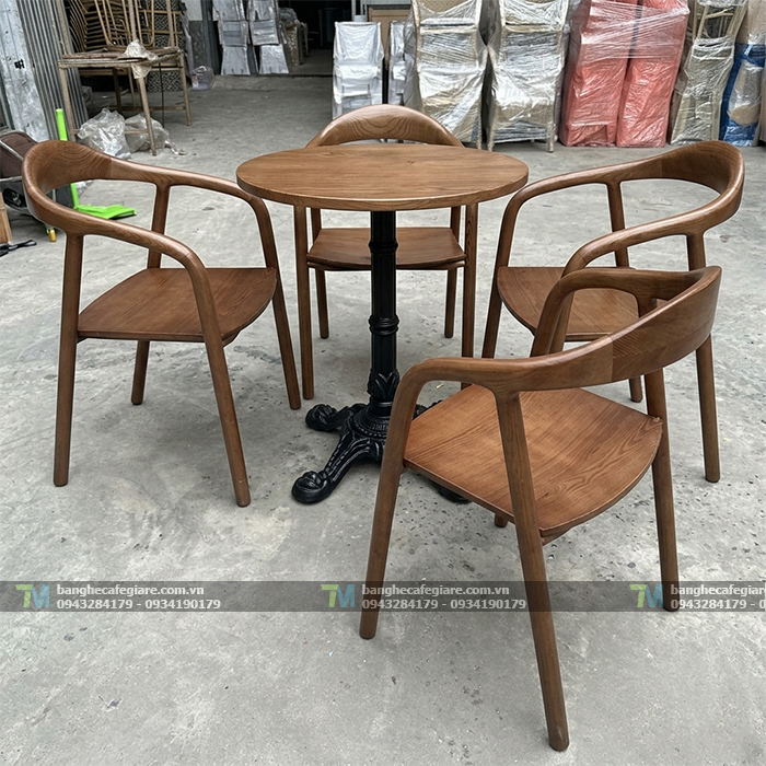 ban-ghe-cafe-go-cao-cap