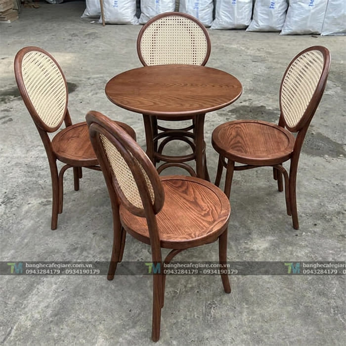 ban-ghe-go-cafe-cao-cap