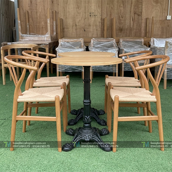 ban-ghe-go-cho-quan-cafe