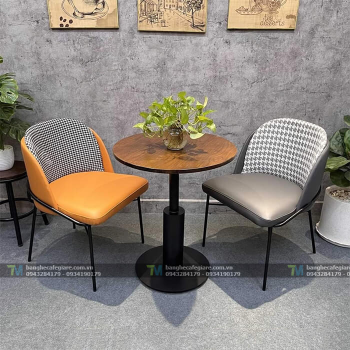 ban-ghe-cafe-decor