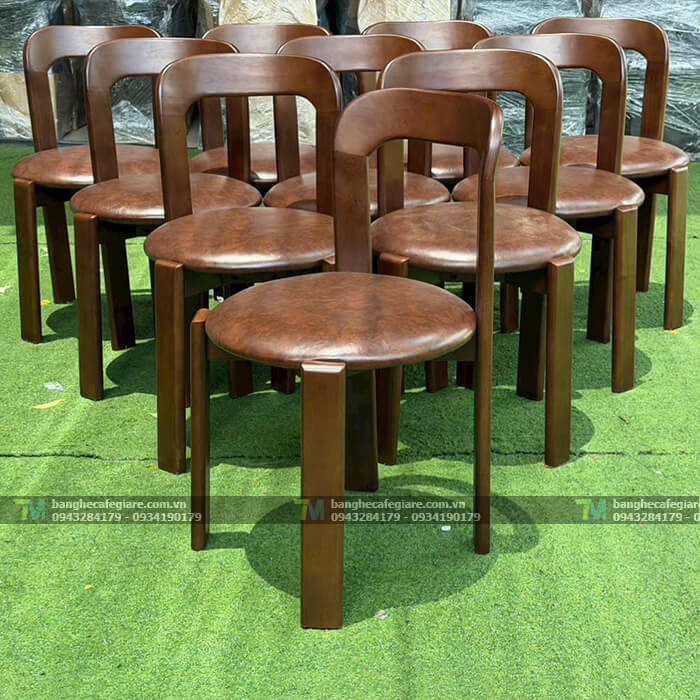 mau-ghe-cafe-duoc-ua-chuong-ghe-cafe-go-boc-dem-rey