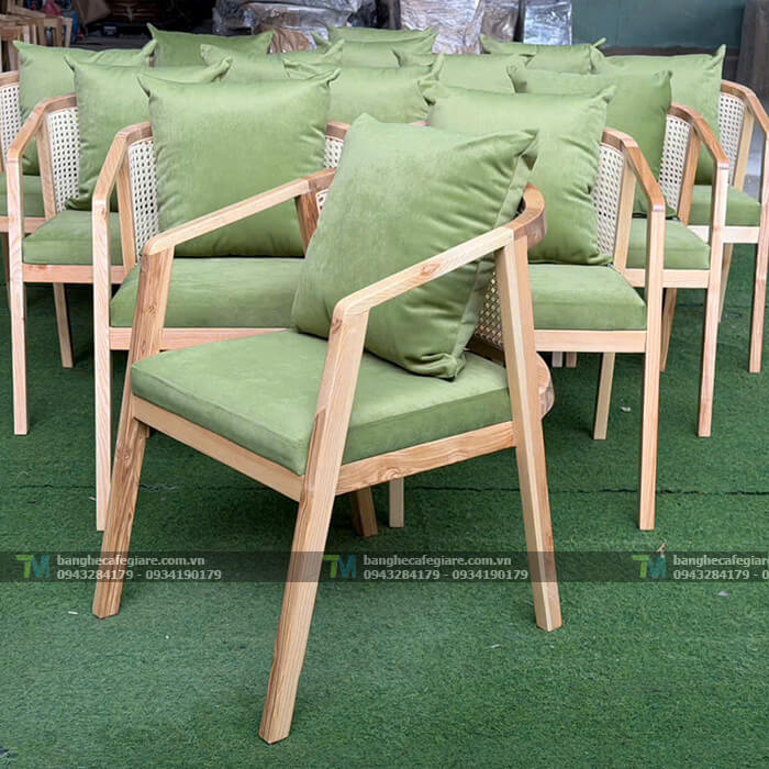 ghe-cafe-go-decor-tua-may-nhua-mau-dep-nam-2027