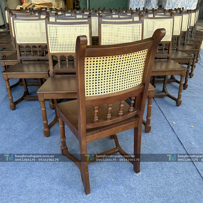 ghe-go-cafe-nha-hang-cao-cap
